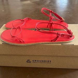 Groundies Cadiz Women’s barefoot sandals, size 8